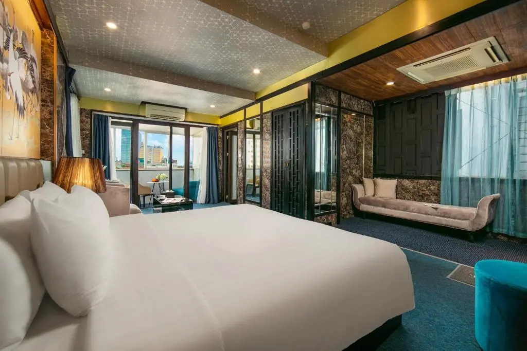 Ja Cosmo Hotel & Spa