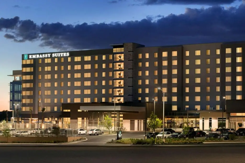 Embassy Suites By Hilton San Antonio Landmark