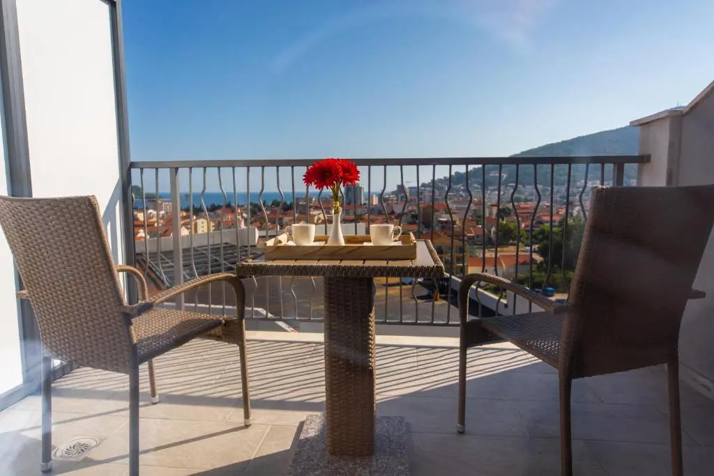 Rooftop Apartments & Rooms Budva