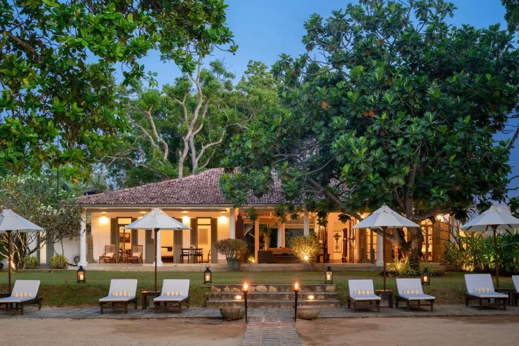 Taru Villas Mawella