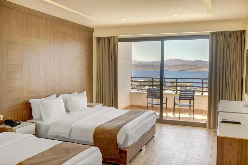 Luciana Hotel by Bratus
