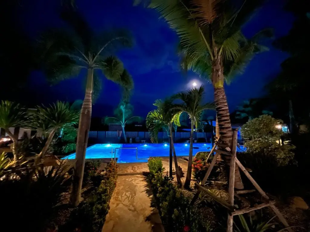 Sunset Resorts & Bar