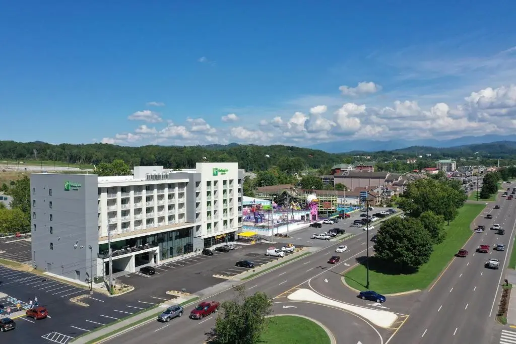 Holiday Inn & Suites Pigeon Forge Convention Center