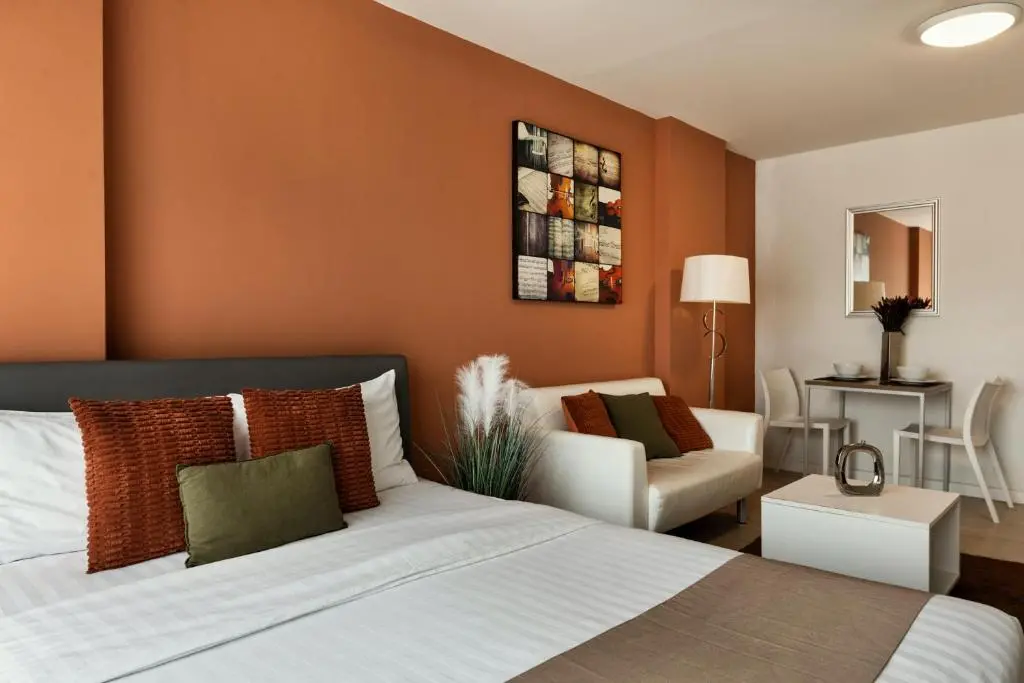 First Choice Suites by the Sea
