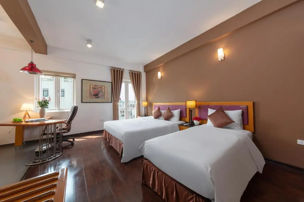 Golden Sunshine Villa Hotel