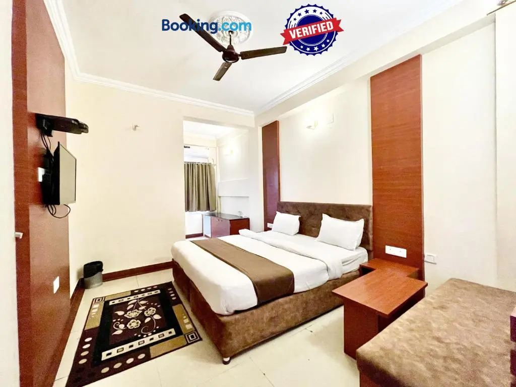 Hotel Subham Beach Inn