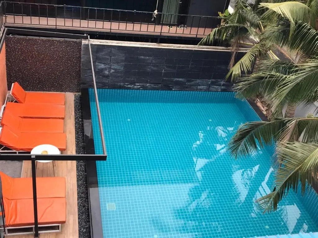 V20 Boutique Jacuzzi Hotel