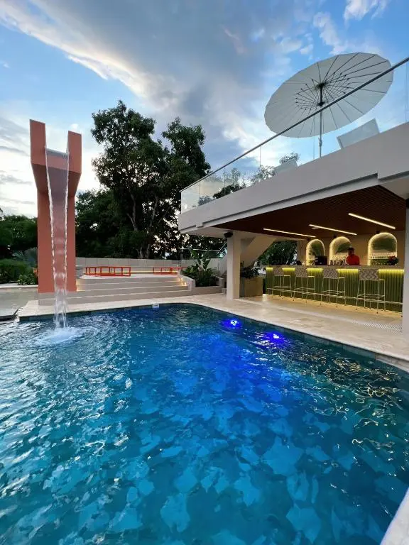 Del Tropico Sopetran