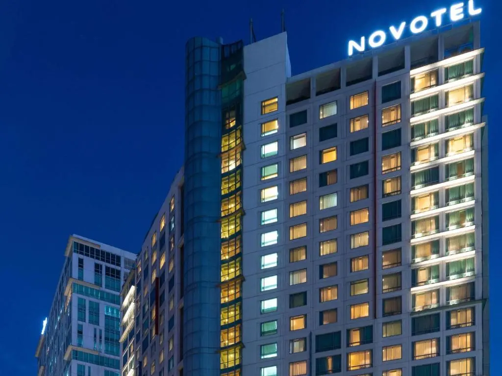 Novotel Manila Araneta City Hotel