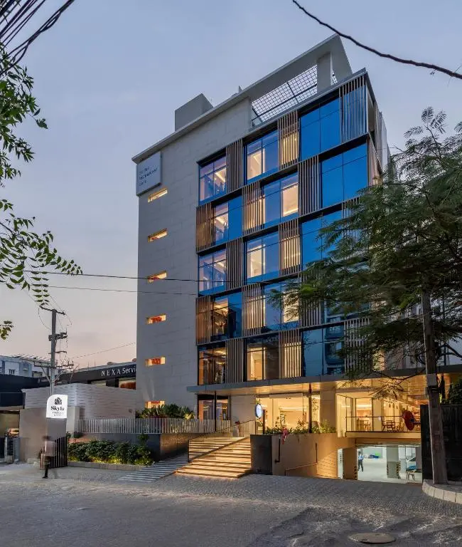Skyla Studios & Suites