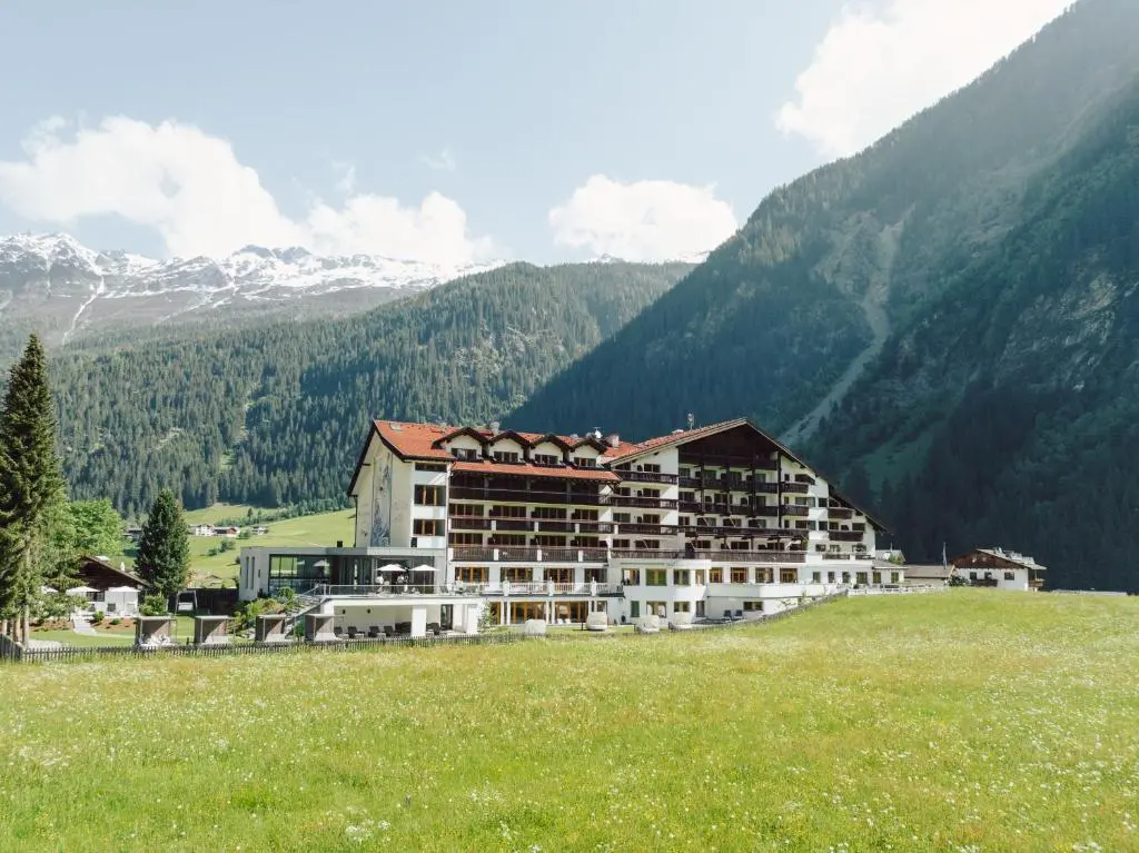 Hotel Weisseespitze