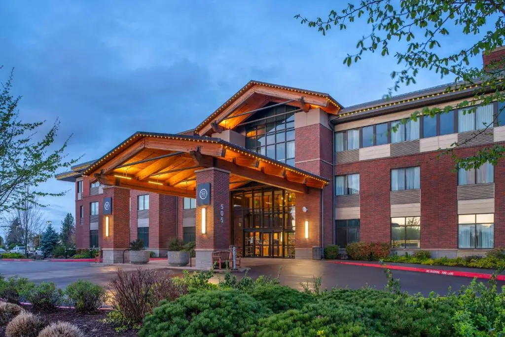 Best Western Premier Boulder Falls Inn