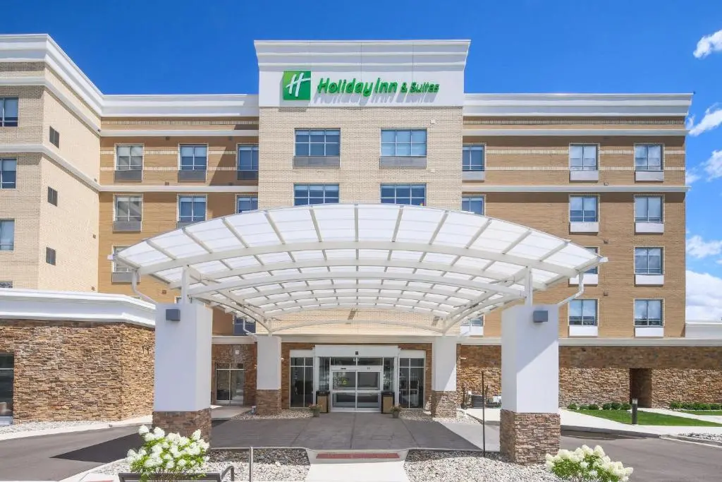 Holiday Inn & Suites Detroit - Troy