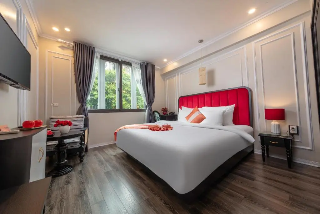 Omina Hanoi Hotel & Travel