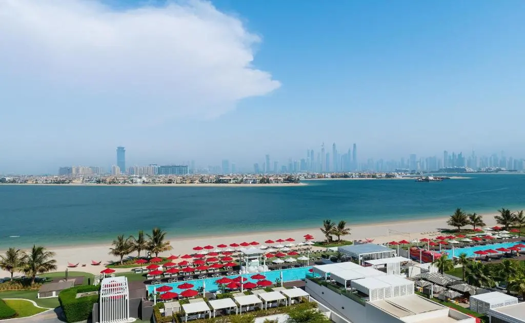 Th8 Palm Dubai Beach Resort, Vignette Collection