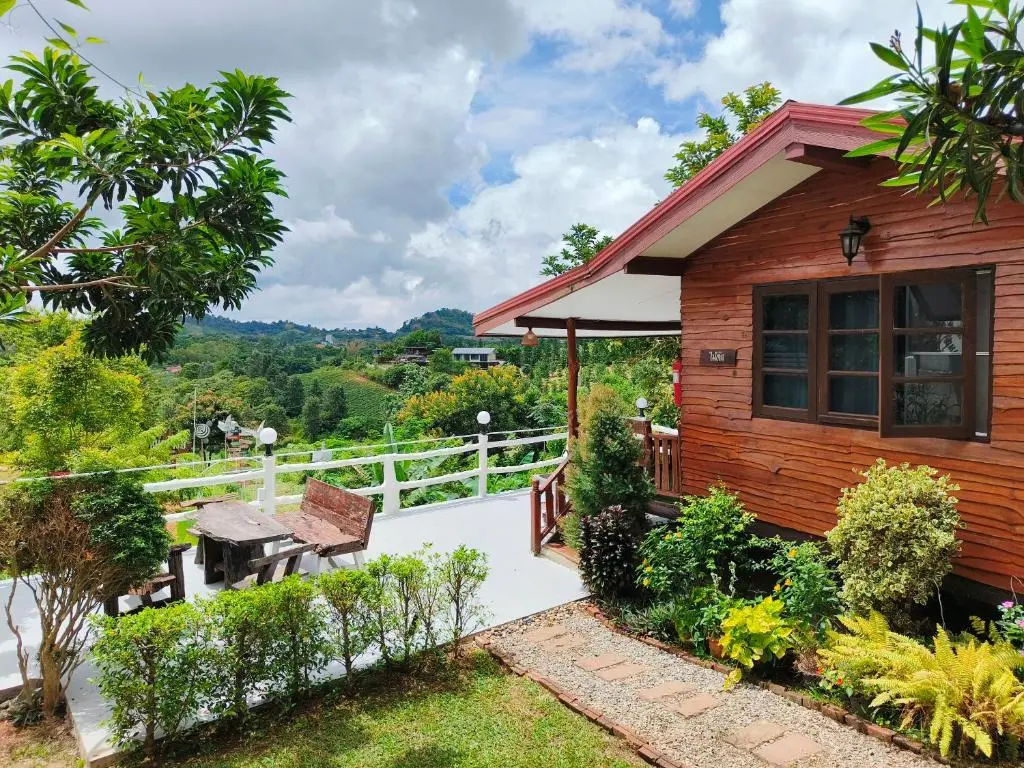 Baan Sook A Roon Khao Kho