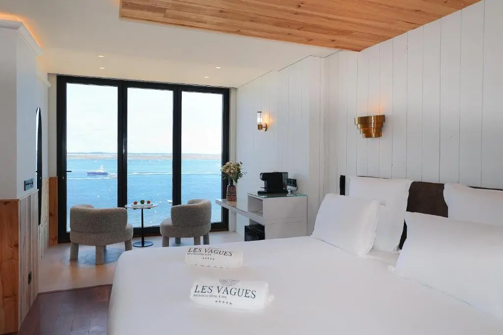 Les Vagues Hotel & Spa