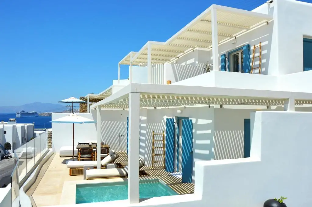 Νumi Boutique Hotel