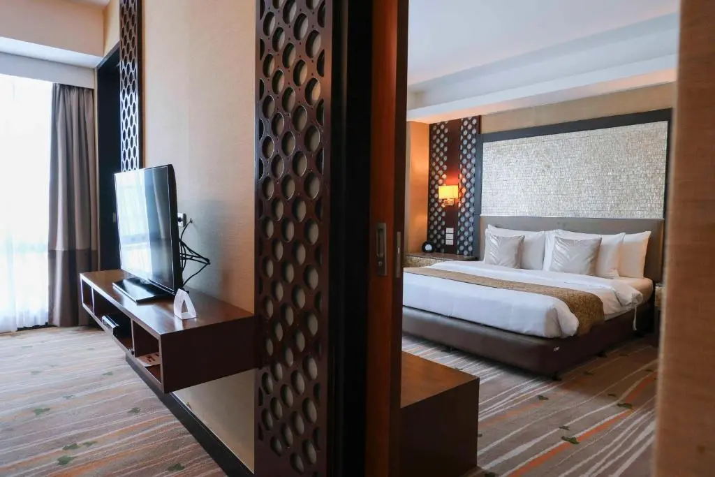 Best Western Plus The Ivywall Hotel