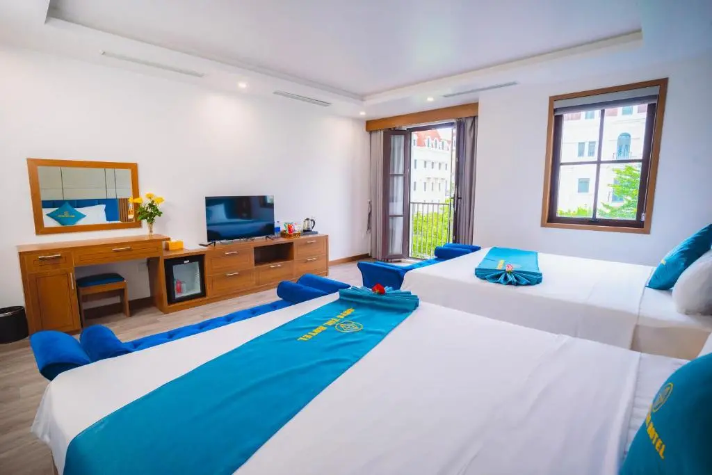 Crystal Holiday Halong Hotel