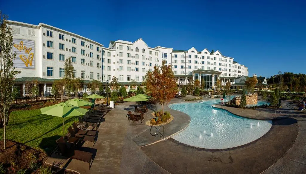 Dollywood's DreamMore Resort and Spa