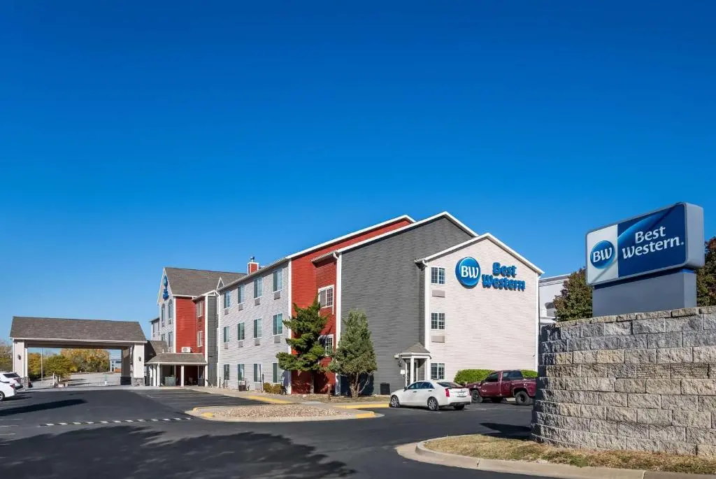 Best Western Worlds of Fun Inn & Suites