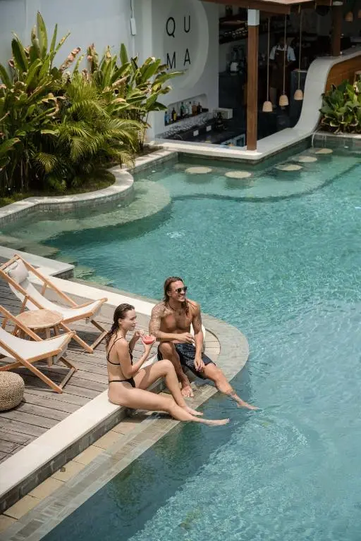 Quma Hotel