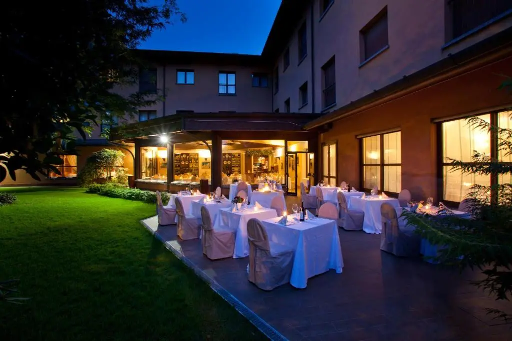 Brianteo Hotel & Restaurant