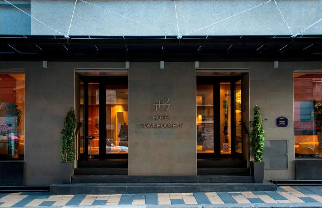 Hotel Townhouse 27