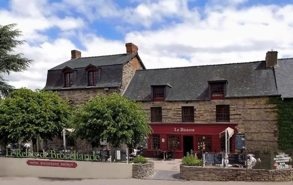 Logis Hôtel le Relais de Brocéliande Spa