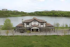 Silent Lake Hotel