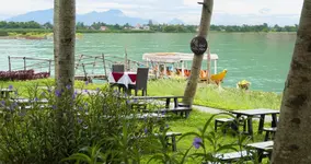 Vinh Hung Riverside Resort & Spa