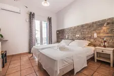 Madaky Hotel