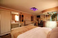 Hotel Harmony
