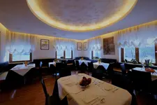 Albergo De March