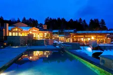 Topnotch Resort