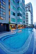 Golden Tulip Mandison Suites