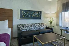 Oxford Suites Sonoma County - Rohnert Park