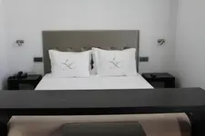 Lazza Hotel