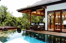 Mom Tri's Villa Royale