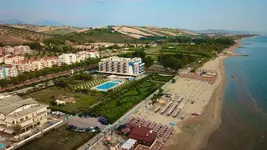 Roses Hotel