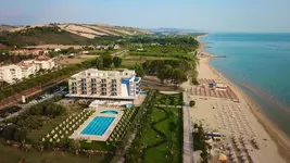 Roses Hotel