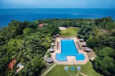 Vivanta Colombo Airport Garden