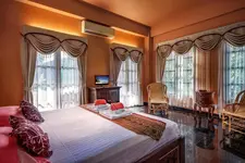 Baan Georges Hotel