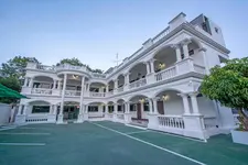 Happiness Guesthouse