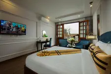 S Central Hotel & Spa