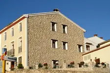 Cases Noves (Boutique Accommodation)