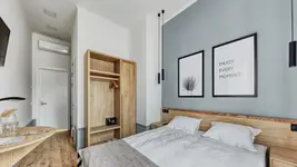 Wine & Pillow Hotel