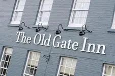 The Old Gate Inn (Innkeeper's Collection)