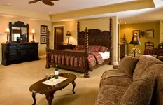 Goldmoor Inn & Resort